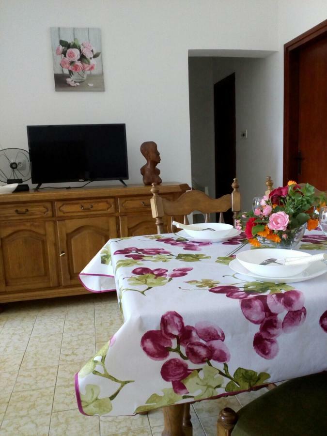 Apartman Knapic Koromačno Kültér fotó