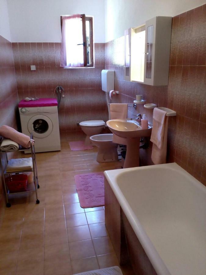 Apartman Knapic Koromačno Kültér fotó